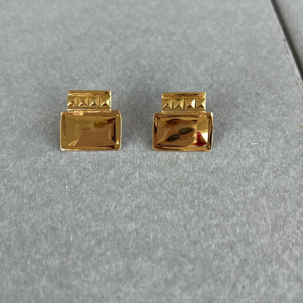 Vintage Carlton Ridge for Sutton Hoo 1998 mirrored 24K gold finish earrings.